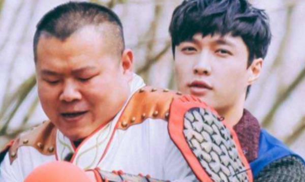 极限挑战▲《极限挑战》新海报，C位不是团宠热巴，看清是谁：节目效果稳了