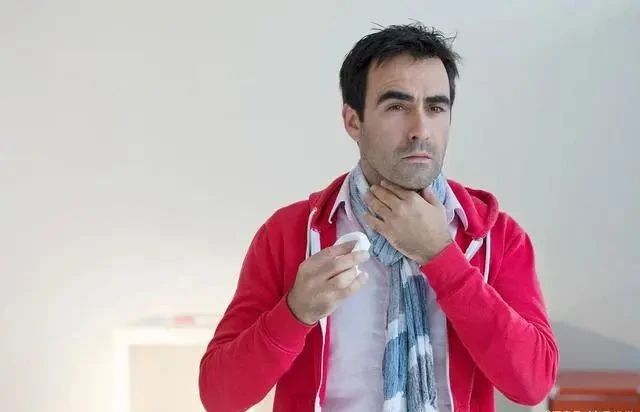 「咽炎」慢性咽炎反复？避开3诱因、喝2水、吃1果，顽固咽炎或不药而愈