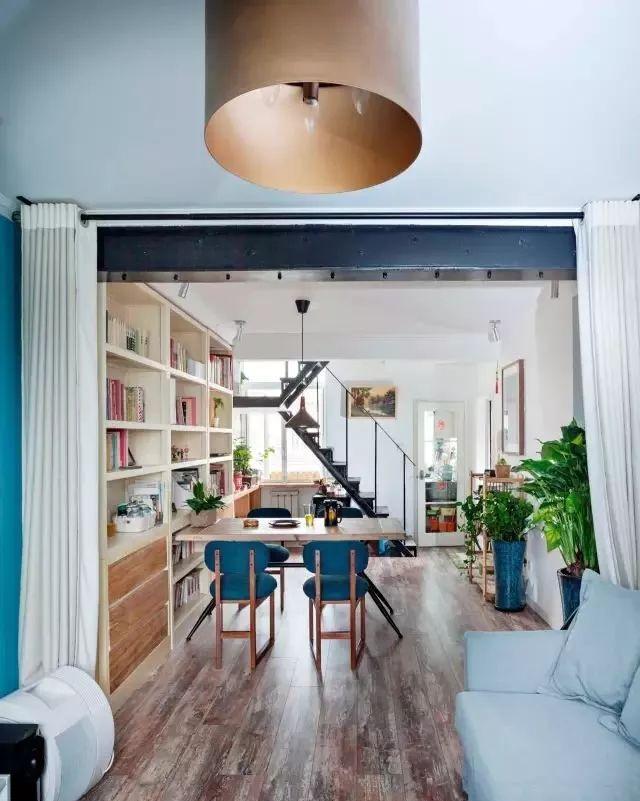 32㎡小复式，爆改成拥有10个功能空间的“豪宅”，餐厅兼书房真赞