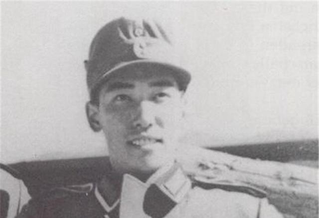 蒋纬国|蒋纬国的身世之谜，到底谁才是他亲生父亲？