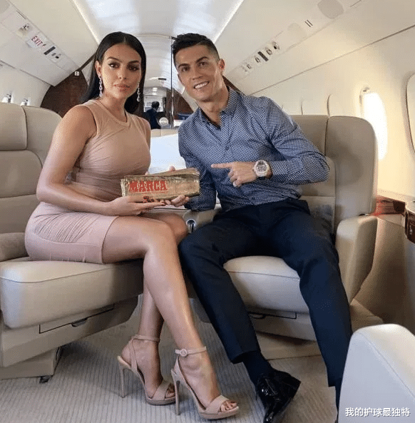 C罗▲1.7亿!C罗私人飞机曝光:全球限量250架 6小时飞回尤文