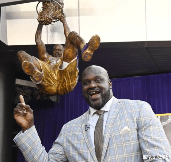 高考@NBA球星雕像都长啥样？巴克利实物不符太坑，乔丹飞人深入人心