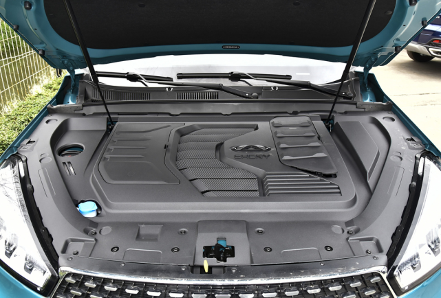 『奇瑞瑞虎』奇瑞并不甘心，全面升级，全LED大灯+6.5L油耗，不足7万