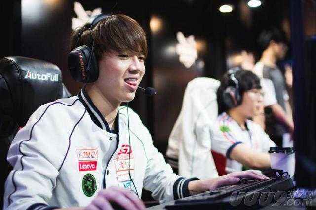 符文|LOL：如果你点亮全部符文，能打赢职业选手吗？网友：随便杀
