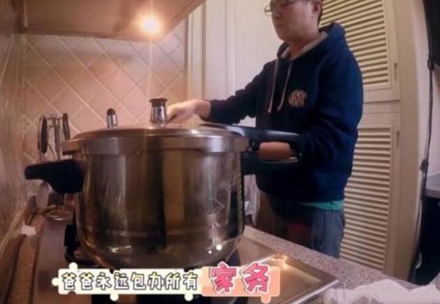 @梅婷节目中晒出自己的家,裤子直接晾在卫生间,太掉装修的档次了