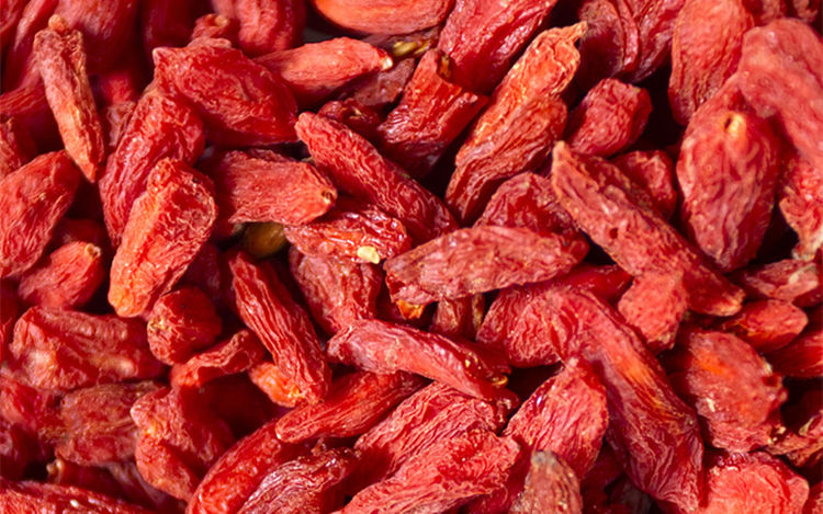 「枸杞」枸杞虽好但也有“天敌”，不能与这种食物搭配，损害身体健康