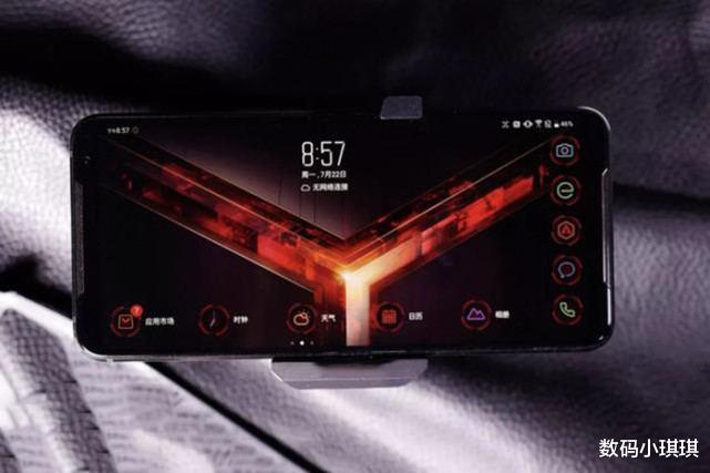 |又一国产崛起！8倍光学变焦+6000毫安+240g，网友：玩游戏太爽了