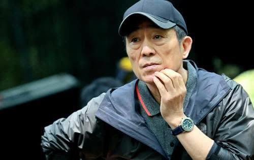 「张艺谋」被张艺谋封杀的两位女星：一位选择退圈，一位选择报复结果两败俱伤