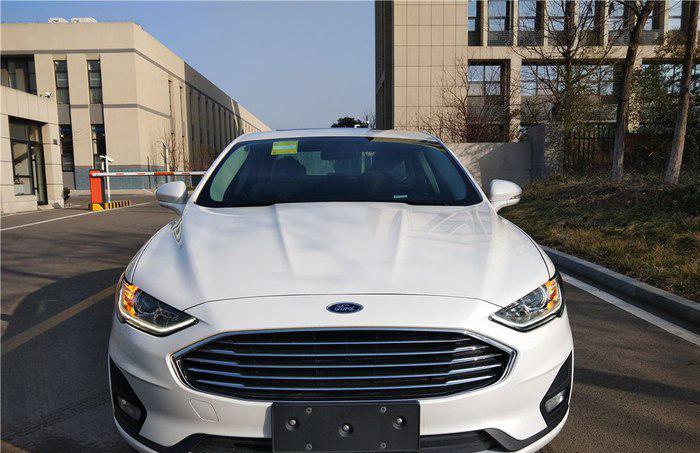 『别克君威』全款18万提了福特蒙迪欧，对比上一辆别克君威，车主：想说七个字