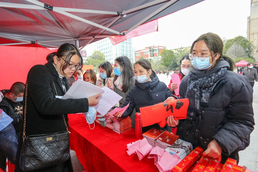 A点视觉 “2021我在泉州过大年”企业职工欢乐新春启动仪式举行