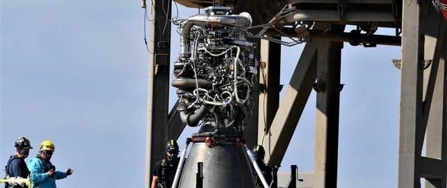 SpaceX|SpaceX星际飞船准备使用三台猛禽引擎进行静态点火测试，要起飞了
