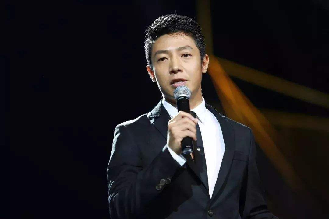撒贝宁|娶“洋媳妇”有风险？撒贝宁老婆原来是加拿大芭比，现在成了土肥阿姨