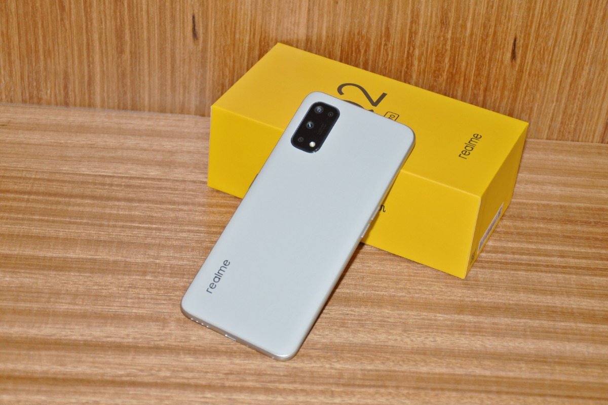 realme|颜值不输工艺品,realme真我 Q2 Pro轻潮灰上手
