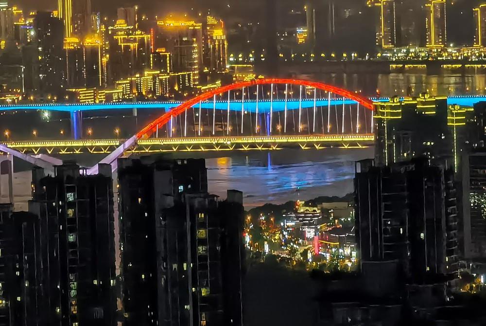 【iphone12】华为P40 Pro、华为P40 Pro+对比评测：多的这个“+”在哪里？