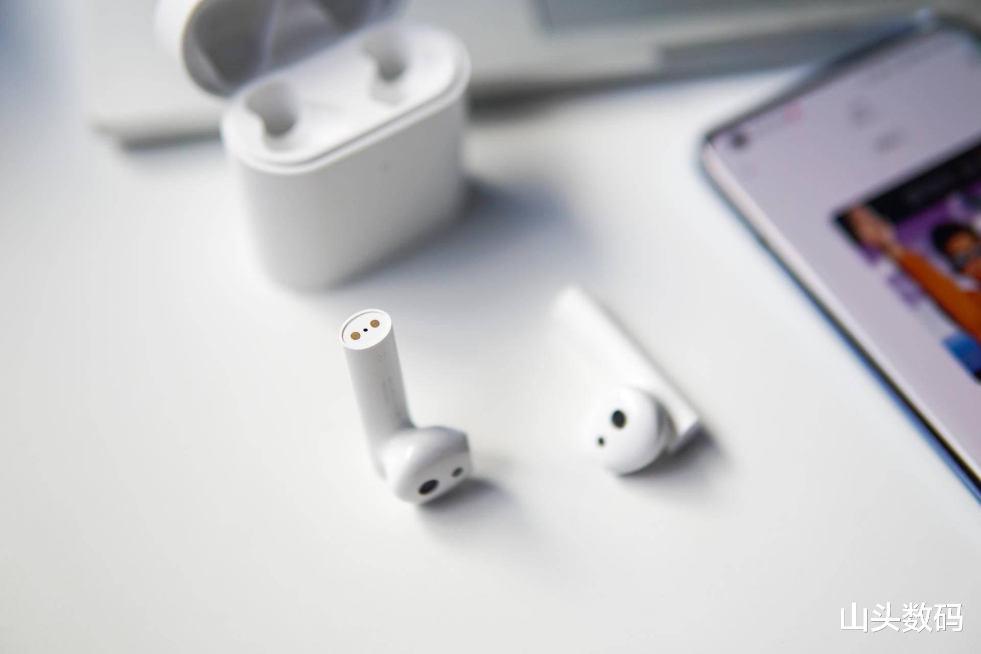 [小米科技]小米真无线耳机升级：无线充电，双耳同步传输，体验接近AirPods