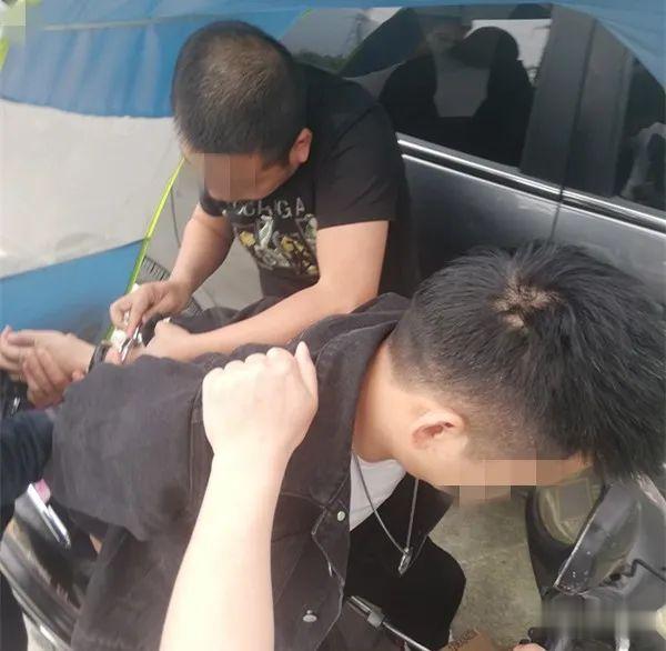 有期徒刑@摊上大事了！年轻男子出借银行卡给毒贩，结果......