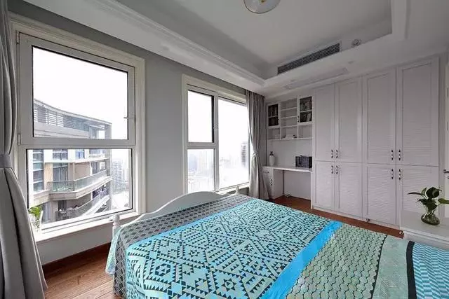 「」150㎡的简美复式楼装修，各个空间都拥有超级棒的采光与视野，真的是太舒服了！