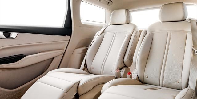 奇瑞瑞虎|MPV界的“新秀”,车长4875,异响接近零,一身精品,能喝92油