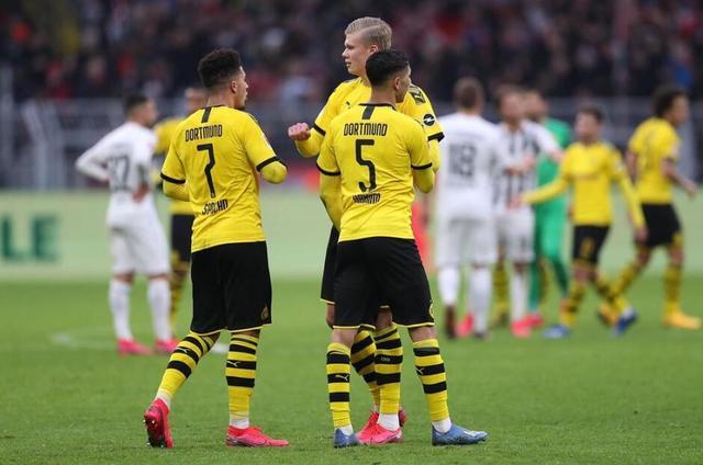 德甲：慕尼黑1860俱乐部，宁愿去踢丙级联赛，也要维护这个规则