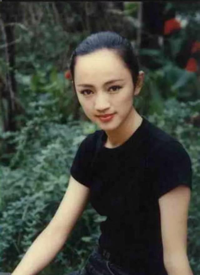 华谊兄弟|27岁爆火，36岁嫁华谊总裁，如今半个娱乐圈都叫她“老板娘”