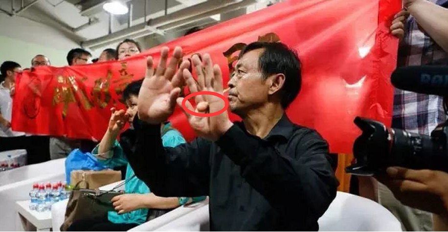 「马保国」马保国终于找出与众不同的败因：比赛时突然浑身乏力，全身瘫软