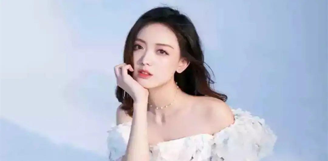 ag战队|AG首次招募女队员，全服仅1位玩家符合要求，看到ID：实至名归