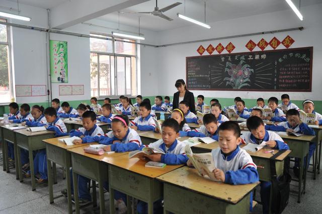 『清华大学』“我考上清华又不是学校的功劳！”听完原因后，千万网友纷纷点赞