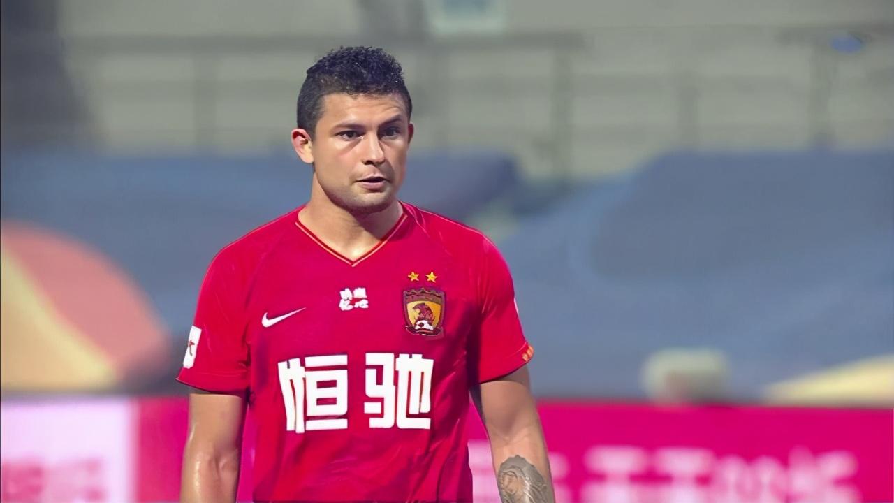 广州恒大|恒大亚冠利好频出！归化内援参赛，召回核心悍将，阵容趋近无解！