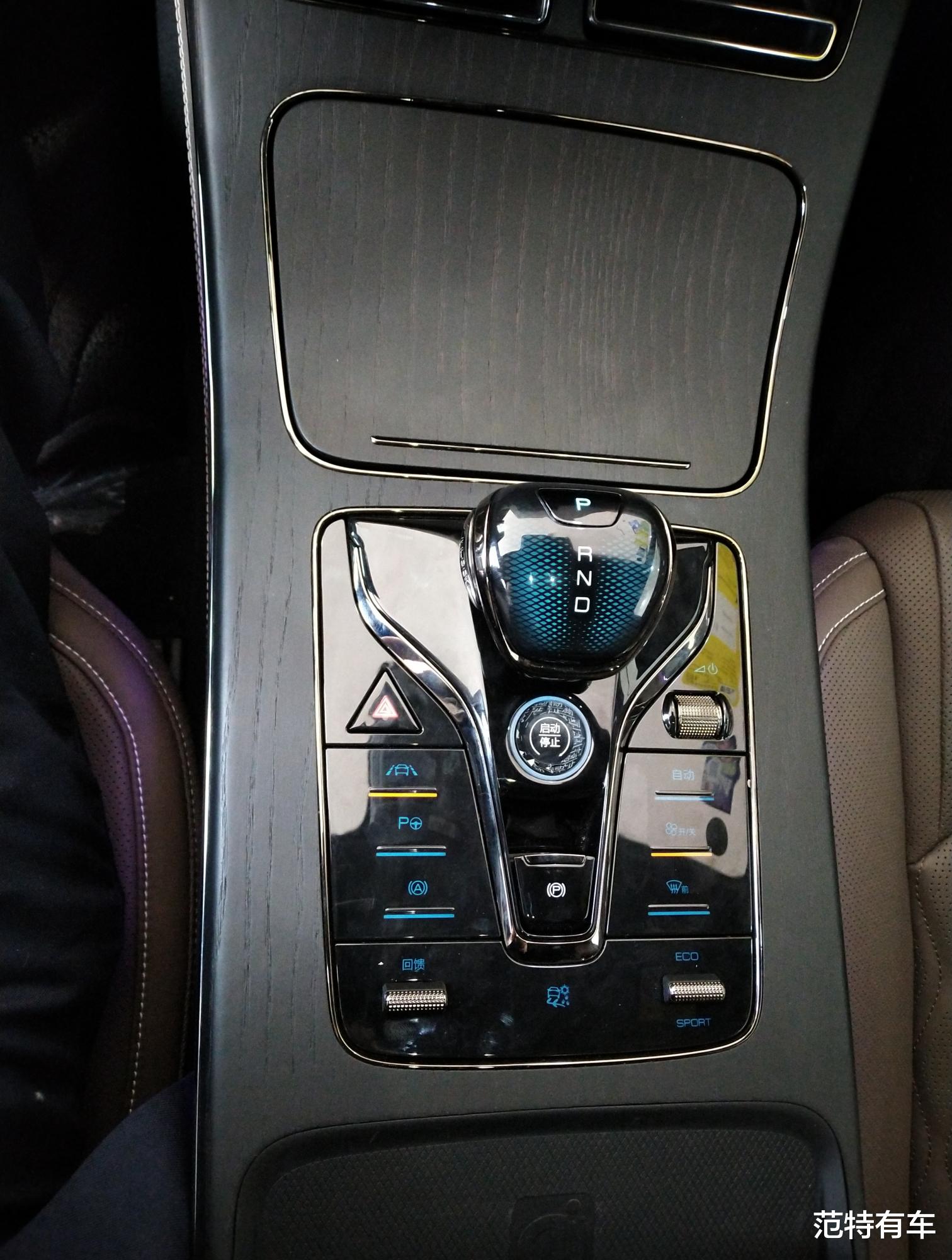 比亞迪漢EV到店，配15.6寸大屏，零百加速3.9s，能跑605km-圖9