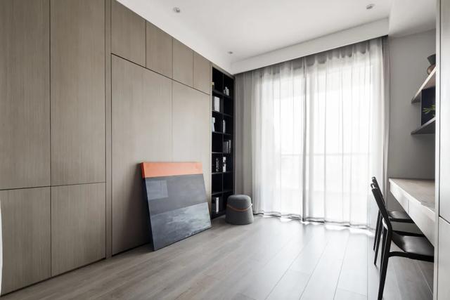 ：146㎡现代轻奢风，超大双盆主卫生间，享受奢华居住体验