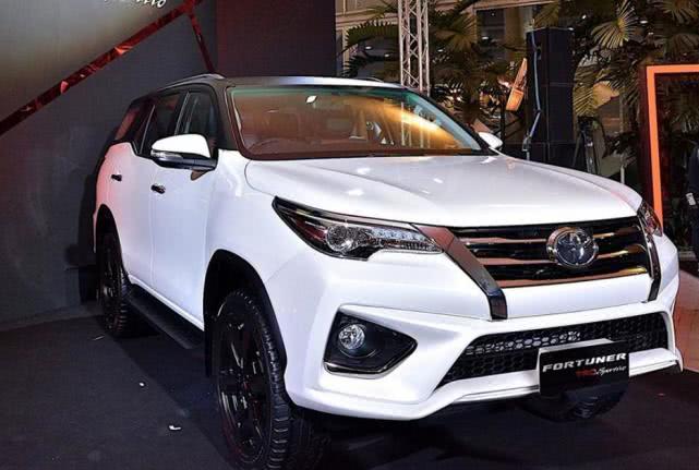 []丰田“小霸道”来了，四驱+差速锁，车友：这价格，我忘了汉兰达