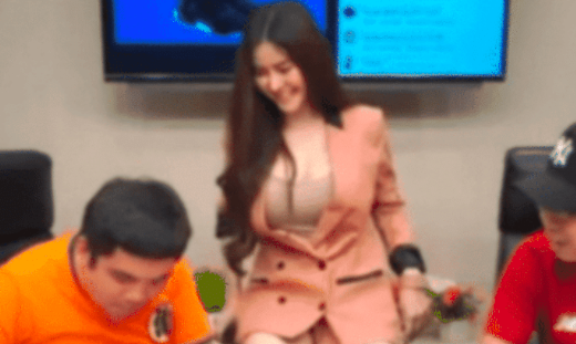 综艺节目■泰国节目中的女嘉宾有多“开放”?为吸引眼球,这“波”操作太厉害了!