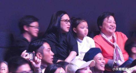 刘德华|59岁刘德华变“女儿奴”,太疼孩子看不下去,还被周润发“吐槽”