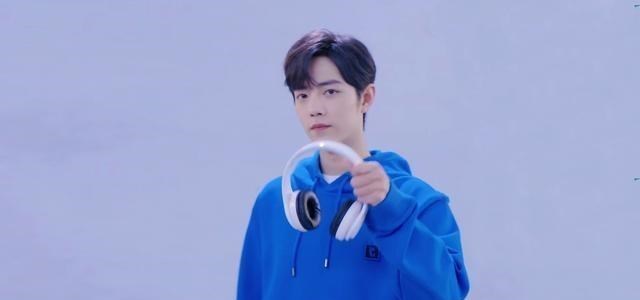 肖战▲肖战《中新经纬》专访：为过去的言论道歉，28个字总结这3个月