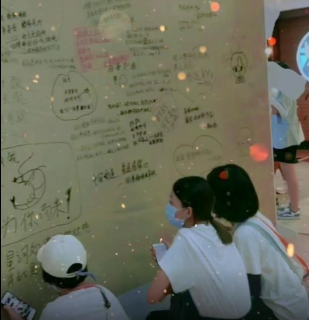 |高考放榜,姐妹向肖战还愿,好成绩送给偶像