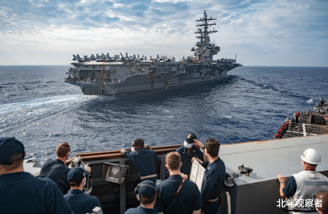美军▲美国彻底摊牌，同时出动三艘核航母杀向太平洋，满载千吨炸药