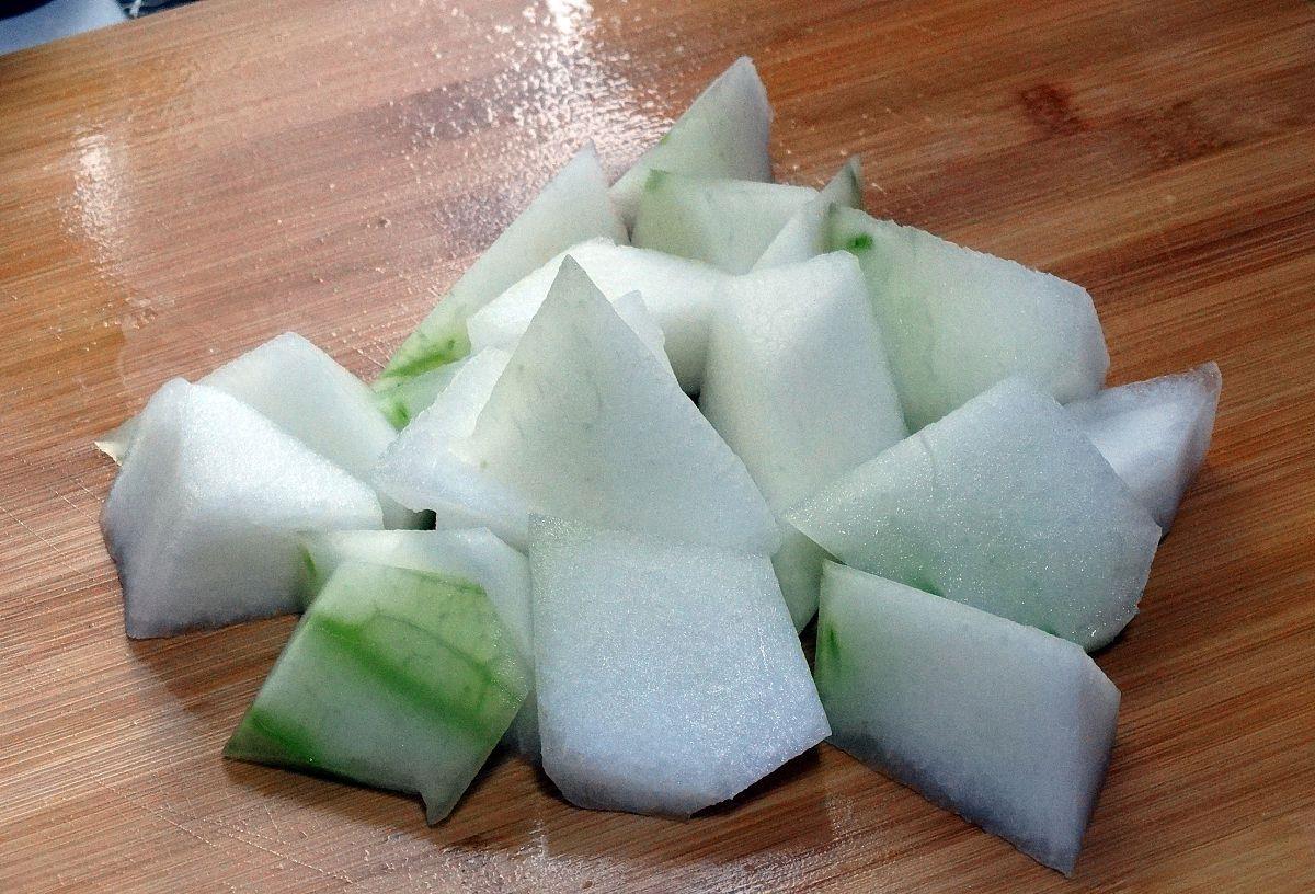 『痛风』痛风的“祸端”被拆穿，不是喝酒，不是吃，而是它，别再蒙鼓里了