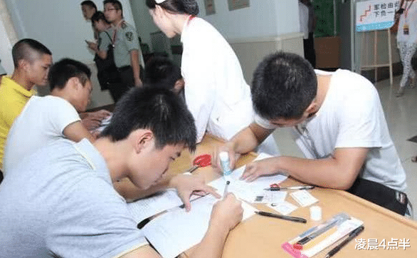 高校|2019年高考最惨考生,超线47分被高校退档,只因父亲身份特殊