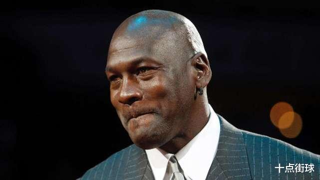 「林丹」世界体坛最难以超越的六人，林丹备受争议，但双圈全满贯足够伟大