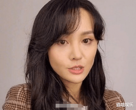 郑爽|29岁郑爽颜值暴跌,状态似40岁老阿姨,眼窝凹陷法令纹明显
