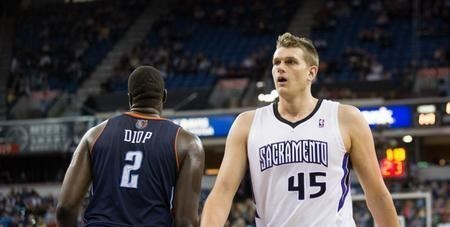 『雷霆队』8年前，雷霆火箭6人大交易中的球员，现在怎么样了？