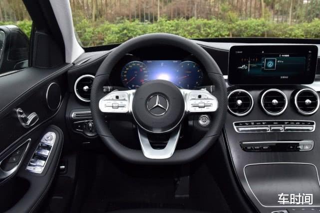 「奔驰C级」开奔驰C200L的都是什么阶层的人？月薪6000能不能养得起？