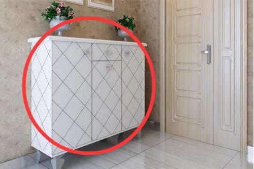 @家里鞋柜不要摆放成这样，犯这些错误，再有钱也会变穷人