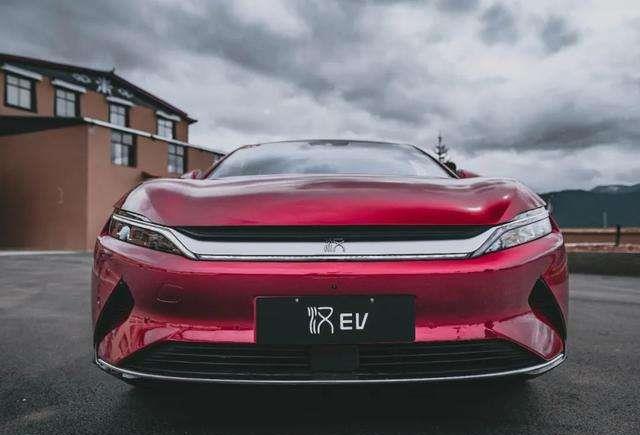 豪华车|比亚迪在外国人眼中，已经是豪华车！