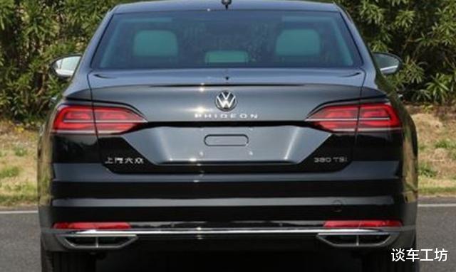 「大众汽车」辉昂车身超5米,起步价跌到28万,还有3.0T,不比宝马3香吗?