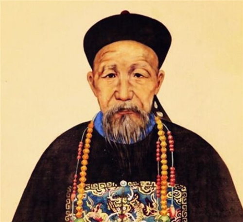 曾国藩|曾国藩的最高职务，放现在是什么官职？整个清朝，难有与其比肩者