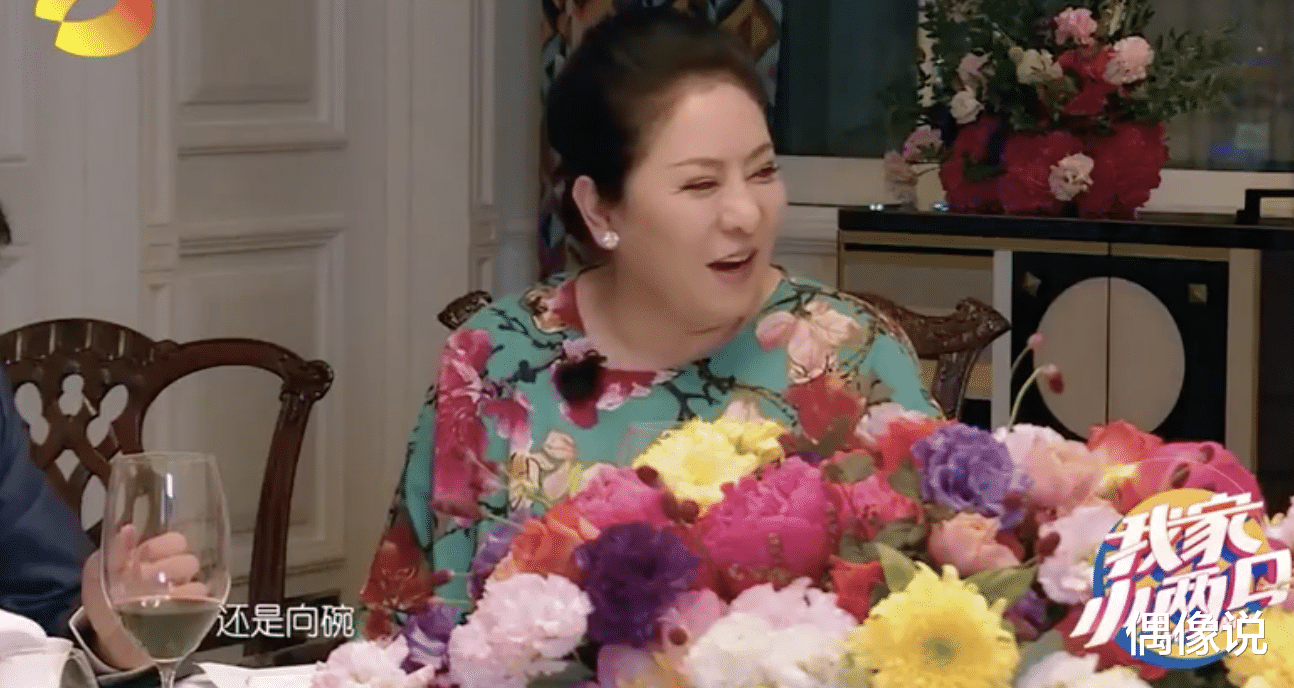 郭碧婷|郭碧婷向佐喜得爱女,向太要重新取名了,郭爸发文被指有深意