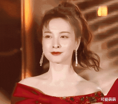 吴昕|吴昕剪短发撞脸鲁豫，复古造型却格外抢眼，瘦身后简直是开了挂