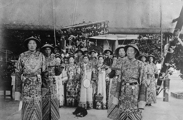 「慈禧太后」这才是慈禧太后的真实相貌：气场非常强大，图8李莲英眼神能杀人