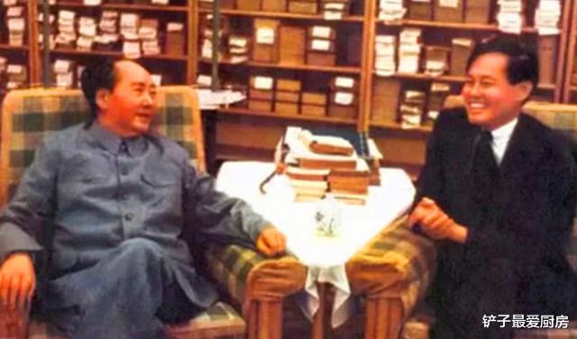 朱德|毛主席周总理朱德的彩照，75岁的周总理，80岁的毛主席，90岁的朱老总